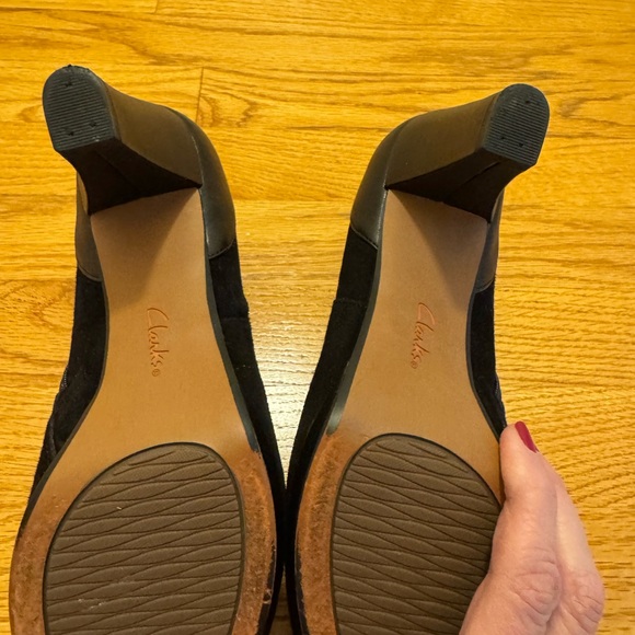 Clark’s bootie - Picture 4 of 5